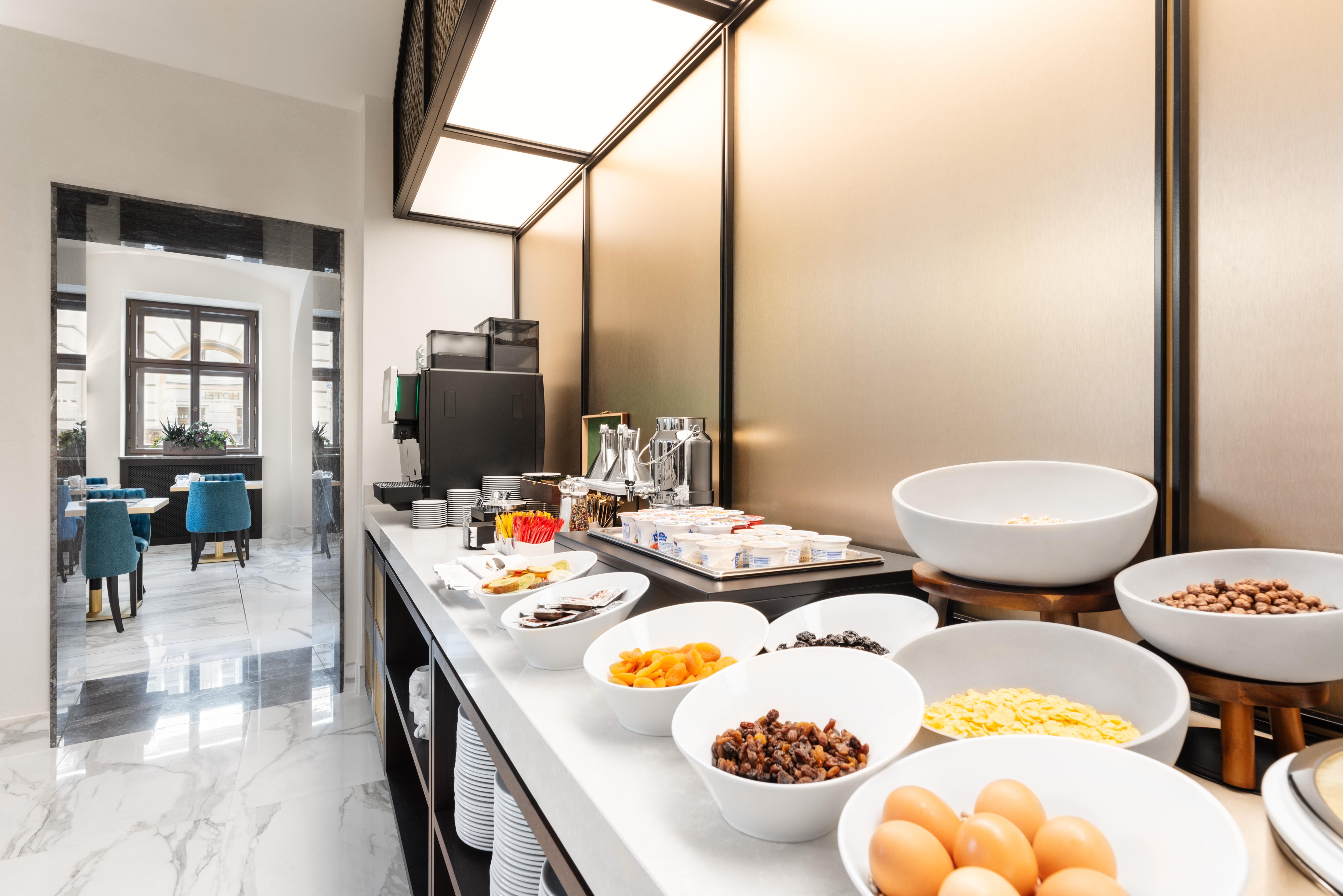 Aurea Legends By Eurostars Hotel Company Prague Ngoại thất bức ảnh